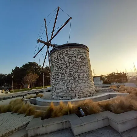 Lägenhet Bright & Cozy