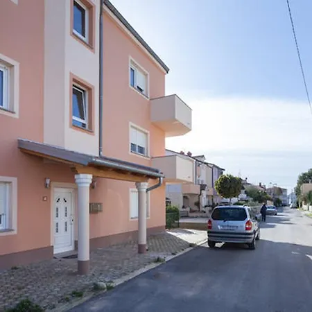 Bright & Cozy Lägenhet *