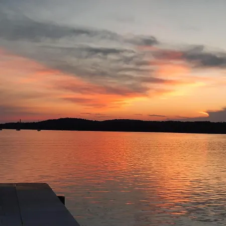 Bright & Cozy Apartmán