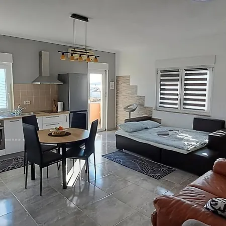 Апартаменты Bright & Cozy