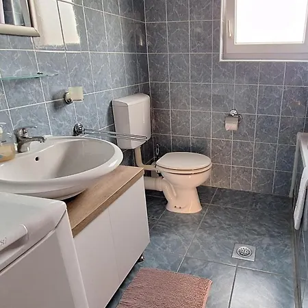 Bright & Cozy Апартаменты *