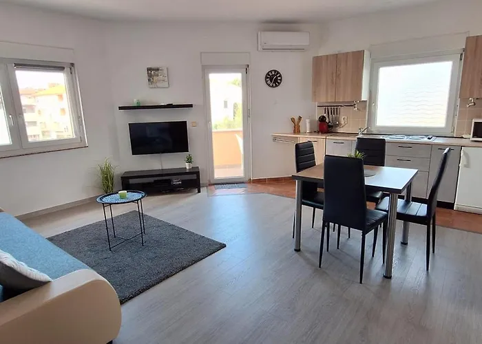 Lejlighed Bright & Cozy *